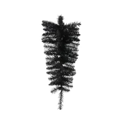 Black Belgium Spruce Teardrop, 28"