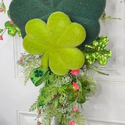 Blooming Shamrock Teardrop