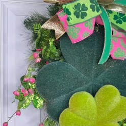 Blooming Shamrock Teardrop