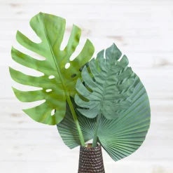 Green Palm Leaf Small Stem