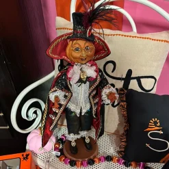 Mr. Pumpkin Head, Small