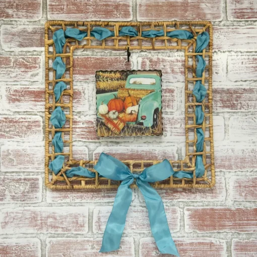 Square Wicker Wreath Display