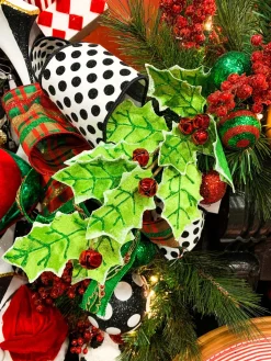 Velvet Holly Leaf Bell Pick